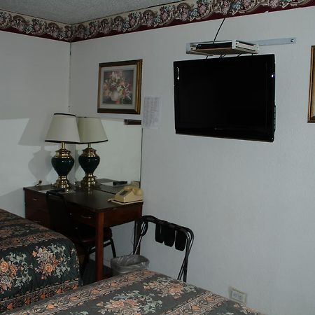 Skyliner Motel Stroud Экстерьер фото