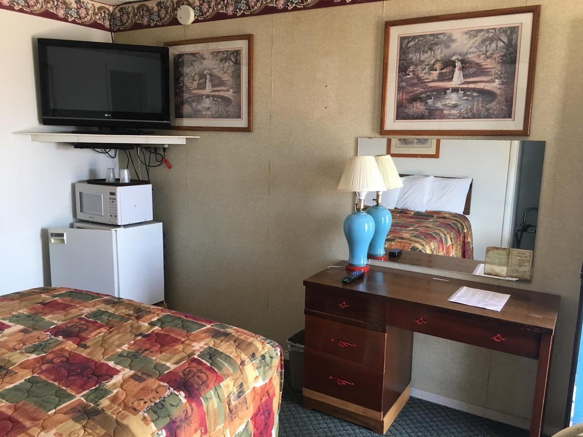Skyliner Motel Stroud Экстерьер фото