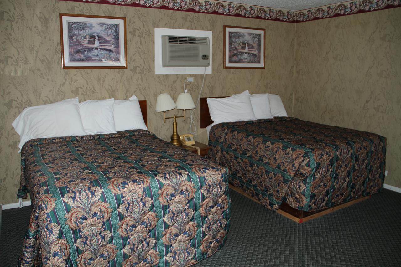 Skyliner Motel Stroud Экстерьер фото